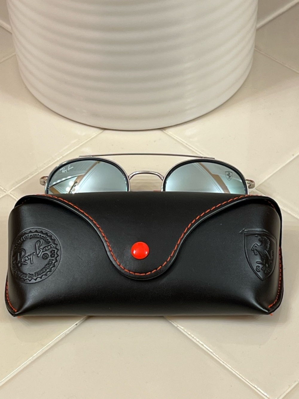 Rayban Sunglasses, Ferrari Collab, Mirrored lenses, Metal Frames - Picture 11 of 12